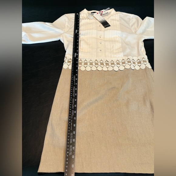 Kensie Linen & Rayon White and Tan Sheath Dress with Pleated Bishop Sleeves NWT - Picture 11 of 12